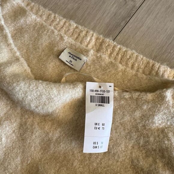 Abercrombie and fitch women’s sweater size xs - Picture 5 of 6